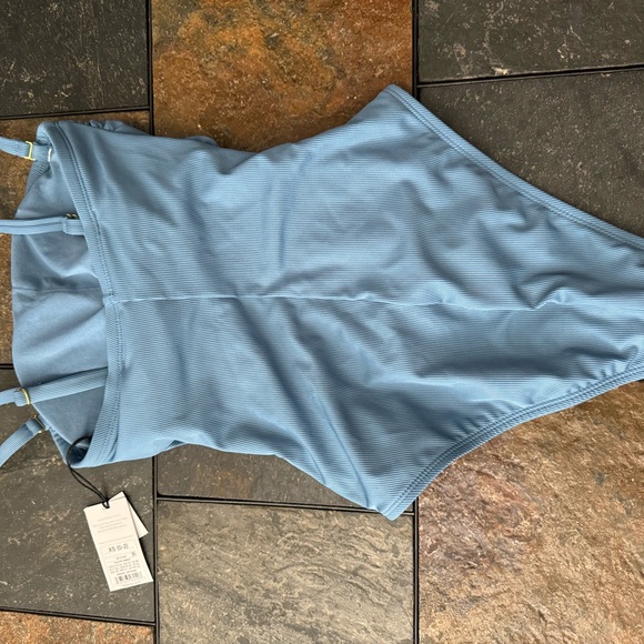 Women's Shirred Ribbed Bandeau Cheeky One Piece Swimsuit - Shade & Shore - Picture 3 of 6